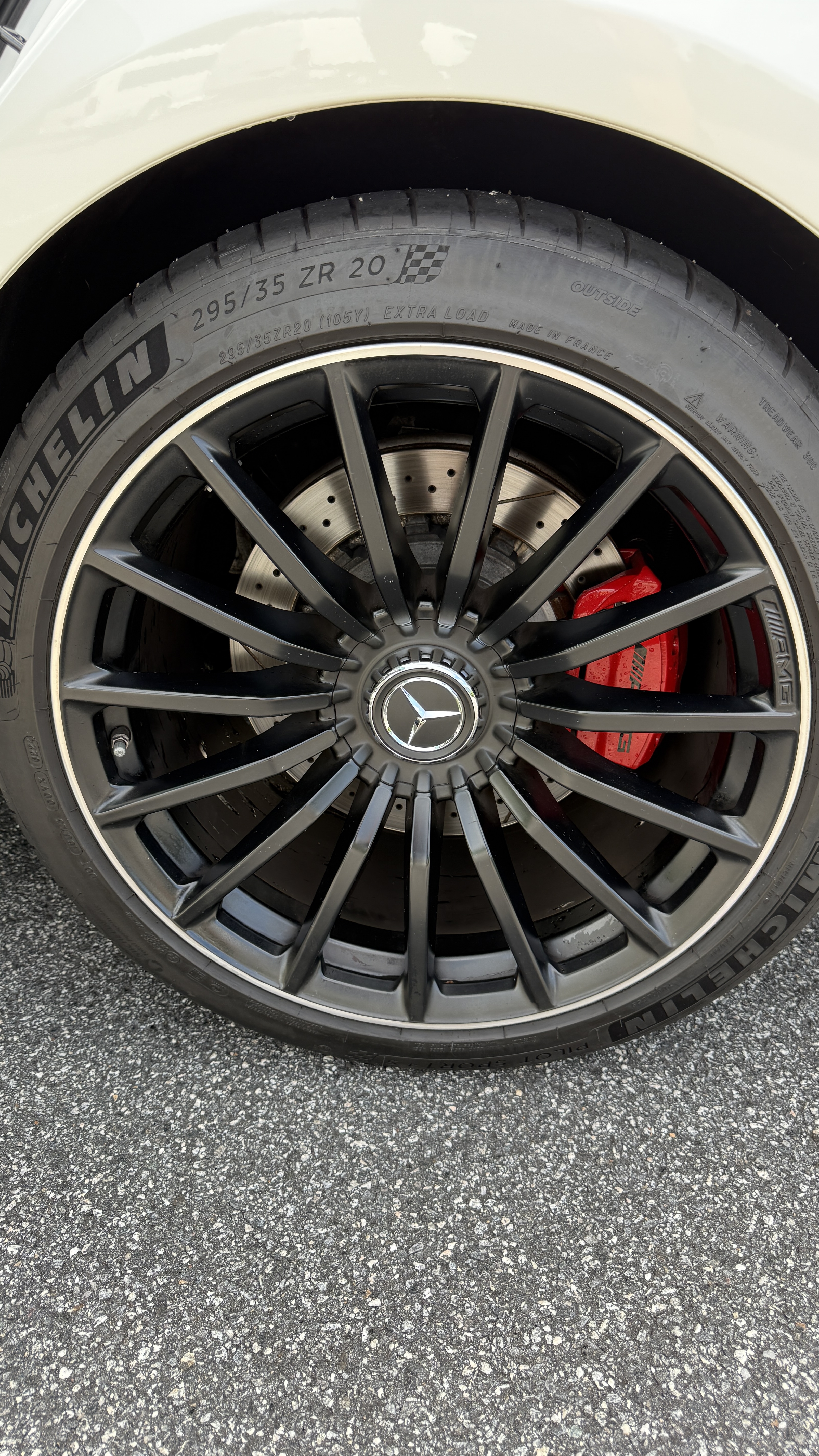 Used 2019 Mercedes-Benz AMG GT 63 image 23