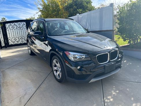 Used 2014 BMW X1 sDrive28i image 2