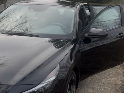 Used 2023 Hyundai Elantra SEL w/ Convenience Package