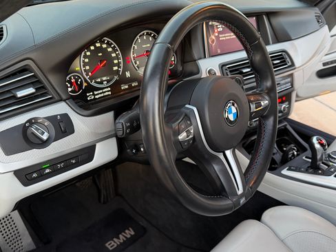 Used 2016 BMW M5 image 17