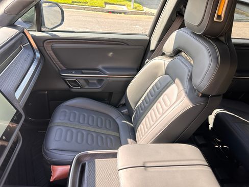 Used 2024 Rivian R1S Adventure image 13