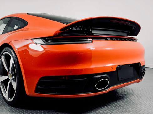 Used 2020 Porsche 911 Carrera S image 8