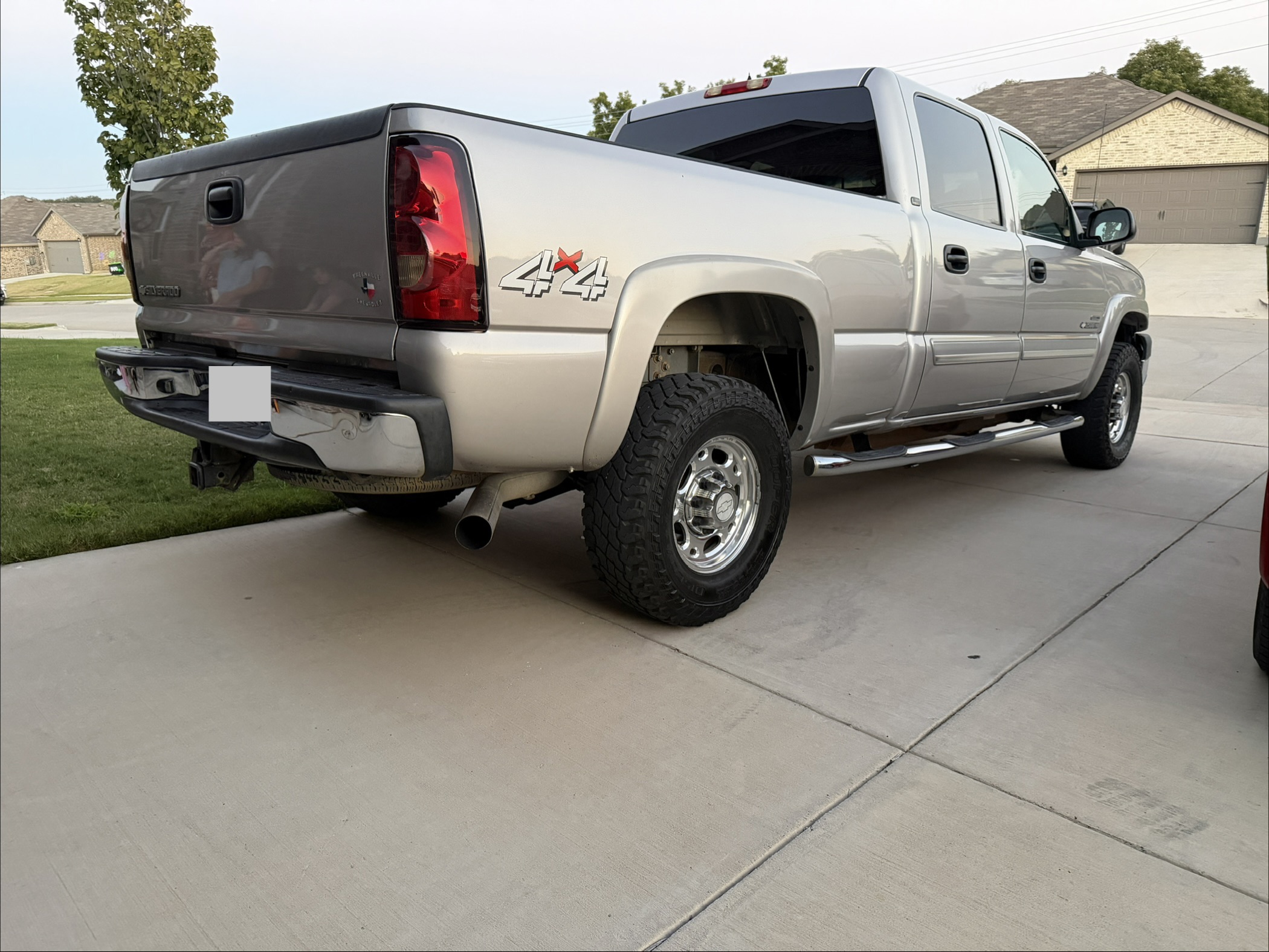 Used 2006 Chevrolet Silverado 2500 LT w/ Heavy-Duty Power Package AWD/4WD image 5