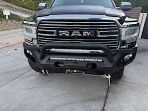 Used 2020 RAM 3500 Laramie image 8