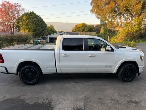Used 2019 RAM 1500 Laramie image 2