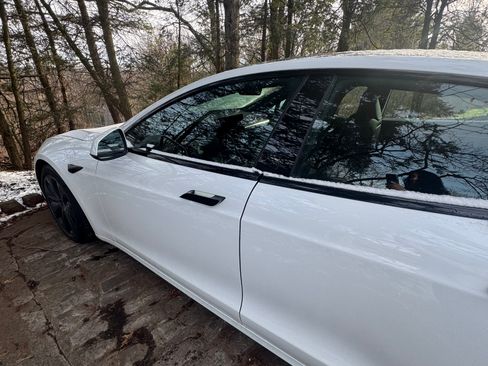 Used 2022 Tesla Model S Standard Range image 10