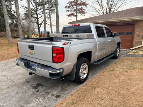 Used 2018 Chevrolet Silverado 1500 LT w/ All Star Edition image 5