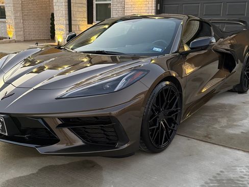 Used 2021 Chevrolet Corvette Stingray Coupe w/ 1LT RWD image 11