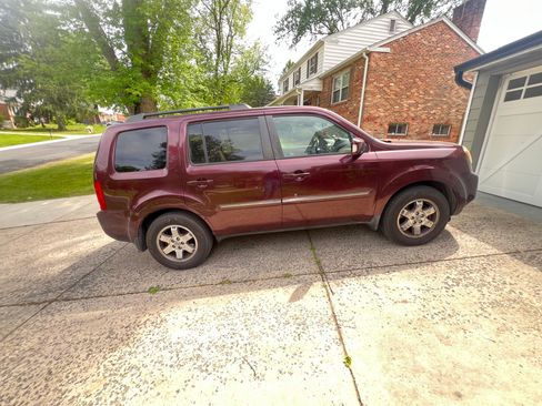 Used 2011 Honda Pilot Touring image 5