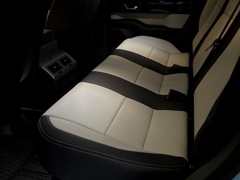 Used 2024 INEOS Grenadier image 15