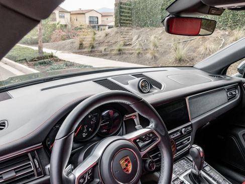 Used 2021 Porsche Macan GTS image 20