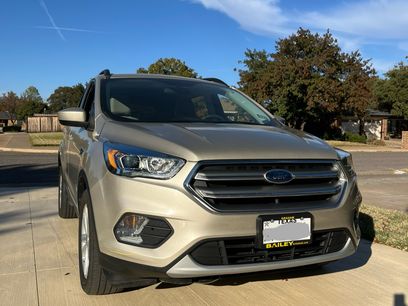 Used 2017 Ford Escape SE w/ Equipment Group 201A