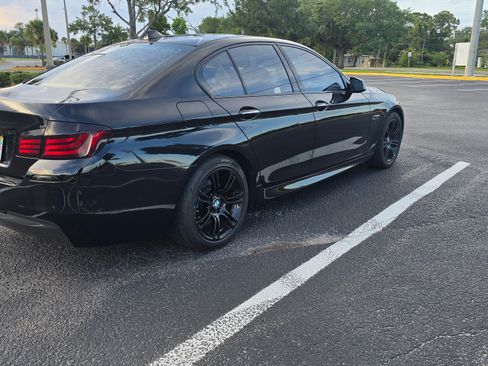 Used 2011 BMW 528i Sedan RWD image 6