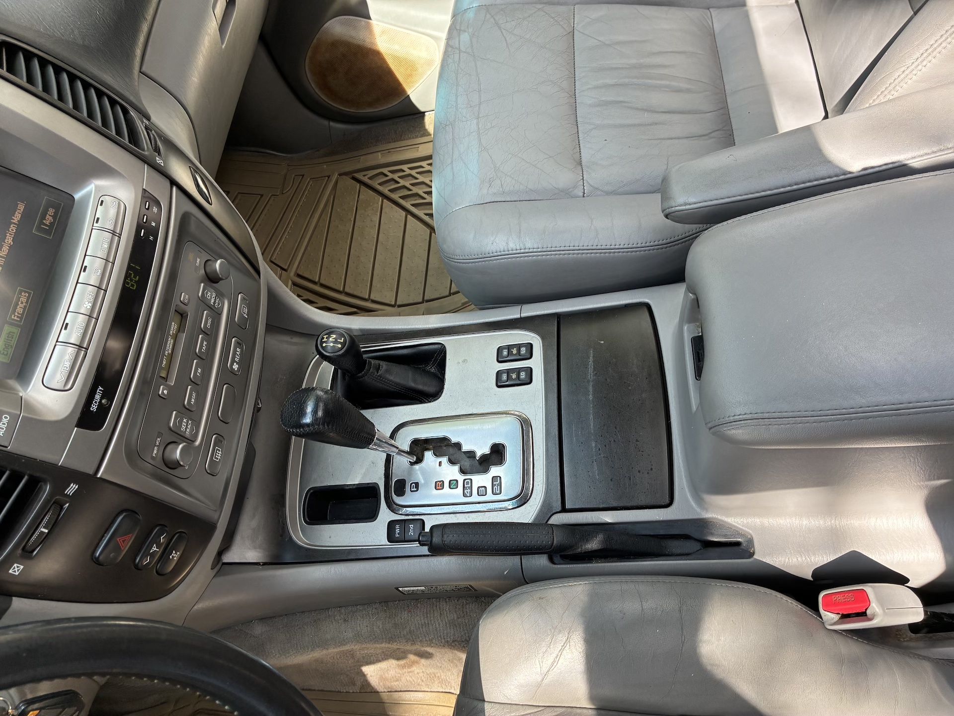 Used 2005 Toyota Land Cruiser AWD/4WD image 20