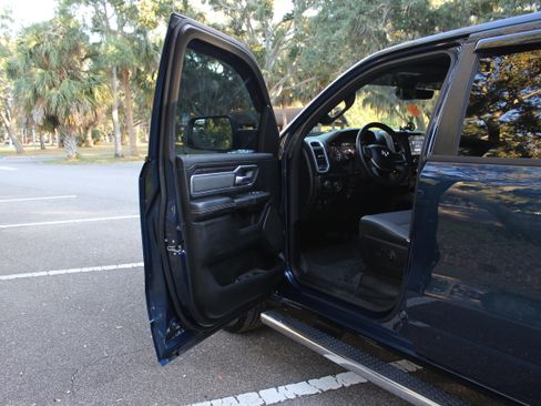 Used 2021 RAM 1500 Big Horn image 13