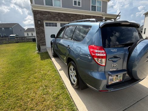Used 2012 Toyota RAV4 FWD w/ Value Pkg image 6