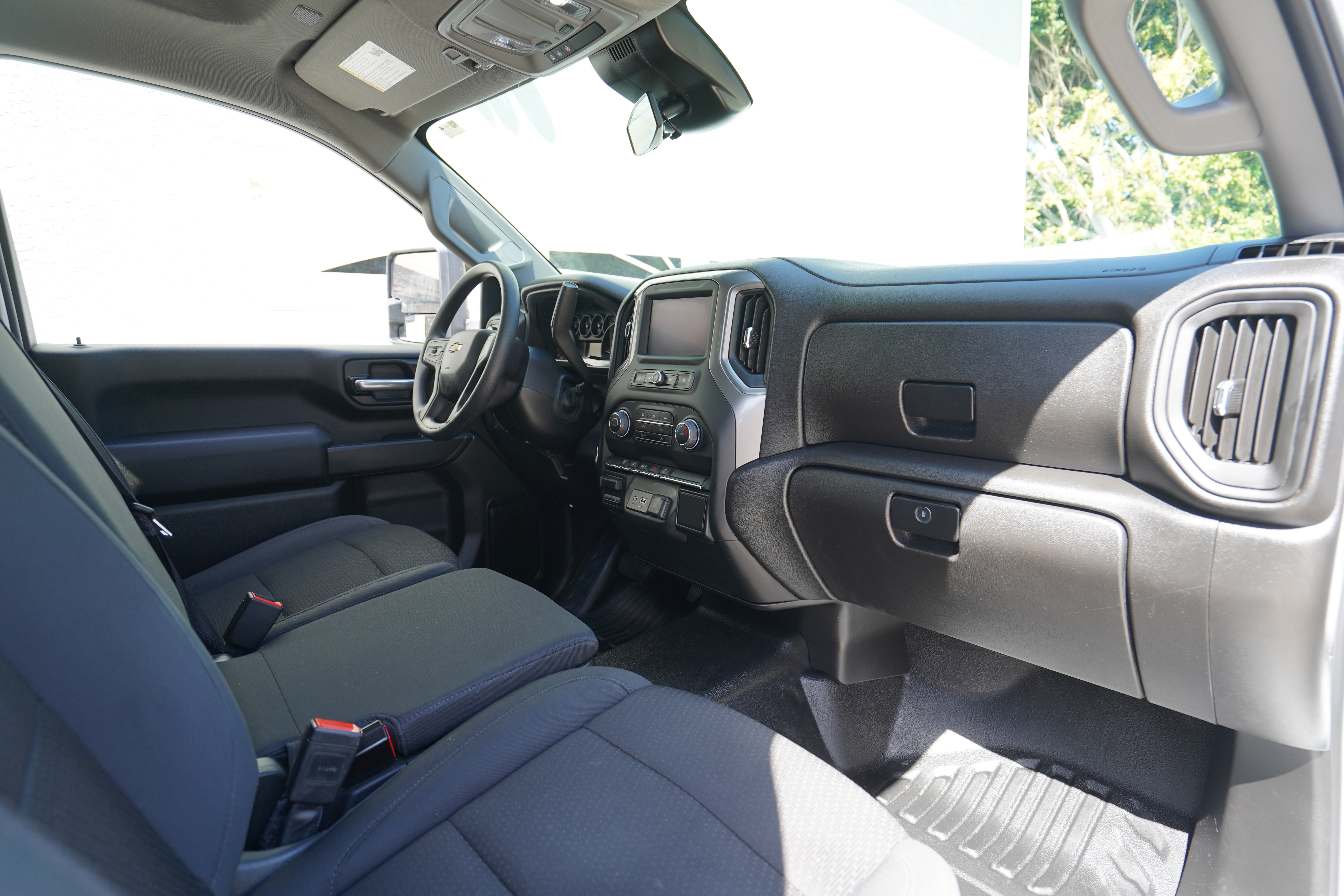 Used 2025 Chevrolet Silverado 2500 W/T w/ WT Convenience Package AWD/4WD image 16