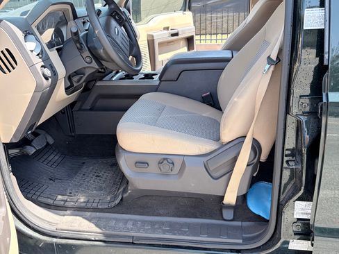 Used 2012 Ford F350 XLT w/ XLT Premium Pkg RWD image 6