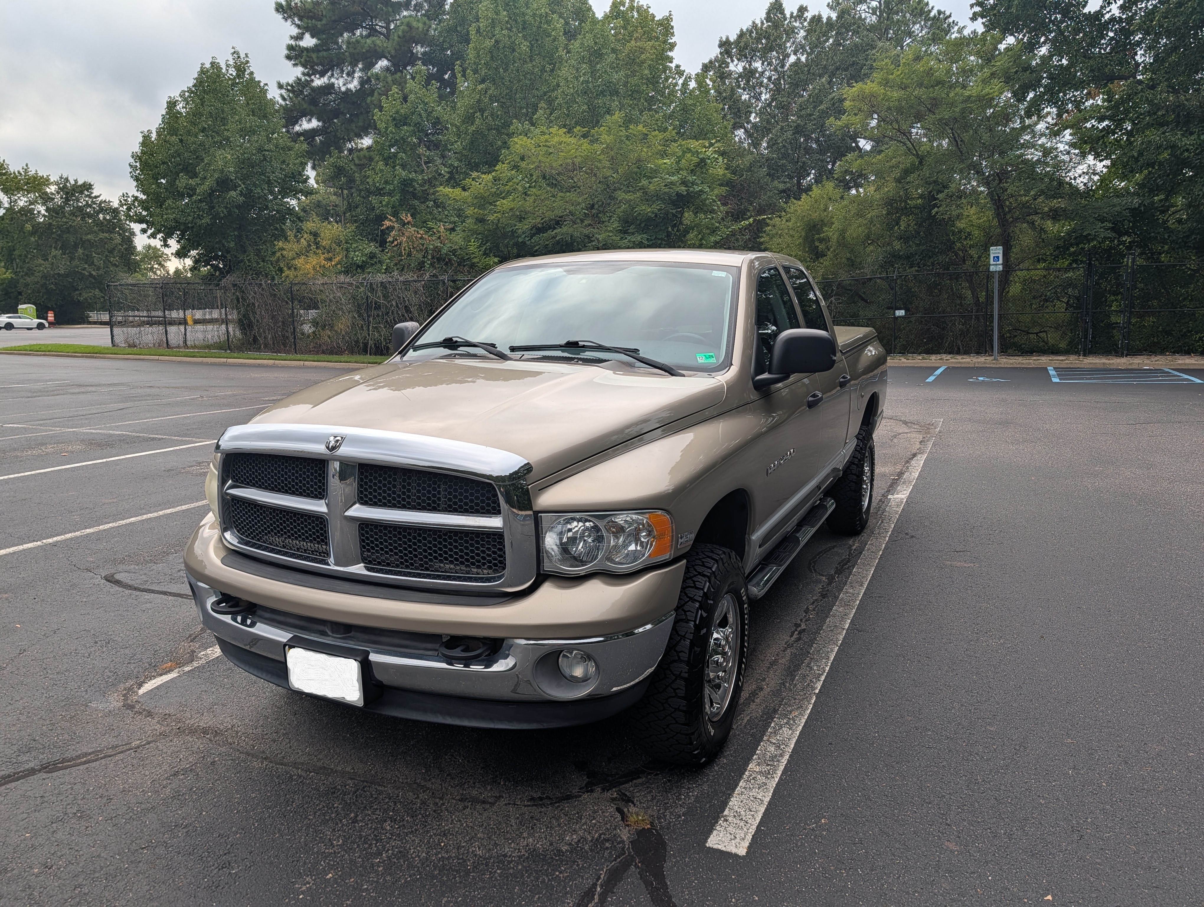 Used 2003 Dodge Ram 2500 Truck SLT AWD/4WD image 1