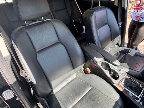 Used 2012 Mercedes-Benz GLK 350 2WD image 8