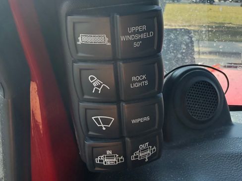 Used 2014 Jeep Wrangler Sport image 18