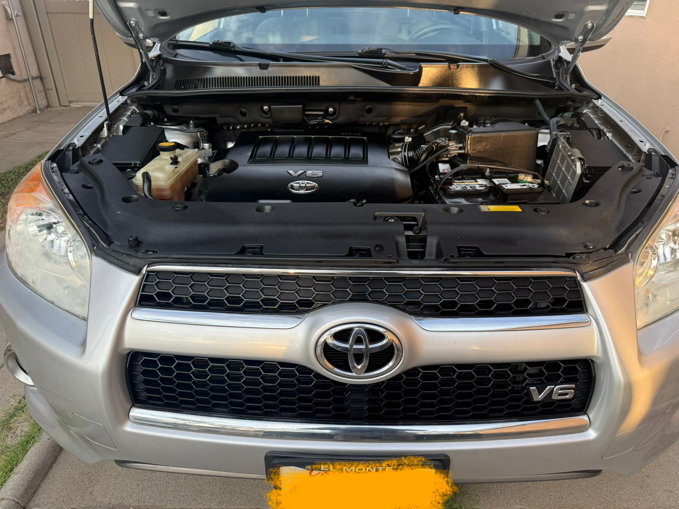 Used 2012 Toyota RAV4 Limited w/ Navigation Value Pkg AWD/4WD image 16