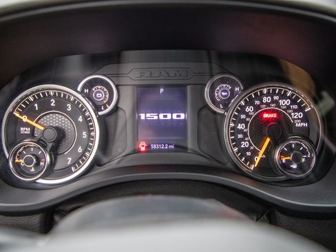 Used 2021 RAM 1500 Big Horn image 21