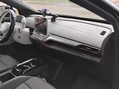 Used 2021 Volkswagen ID.4 1st Edition image 8