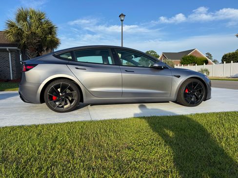 Used 2025 Tesla Model 3 Performance image 2