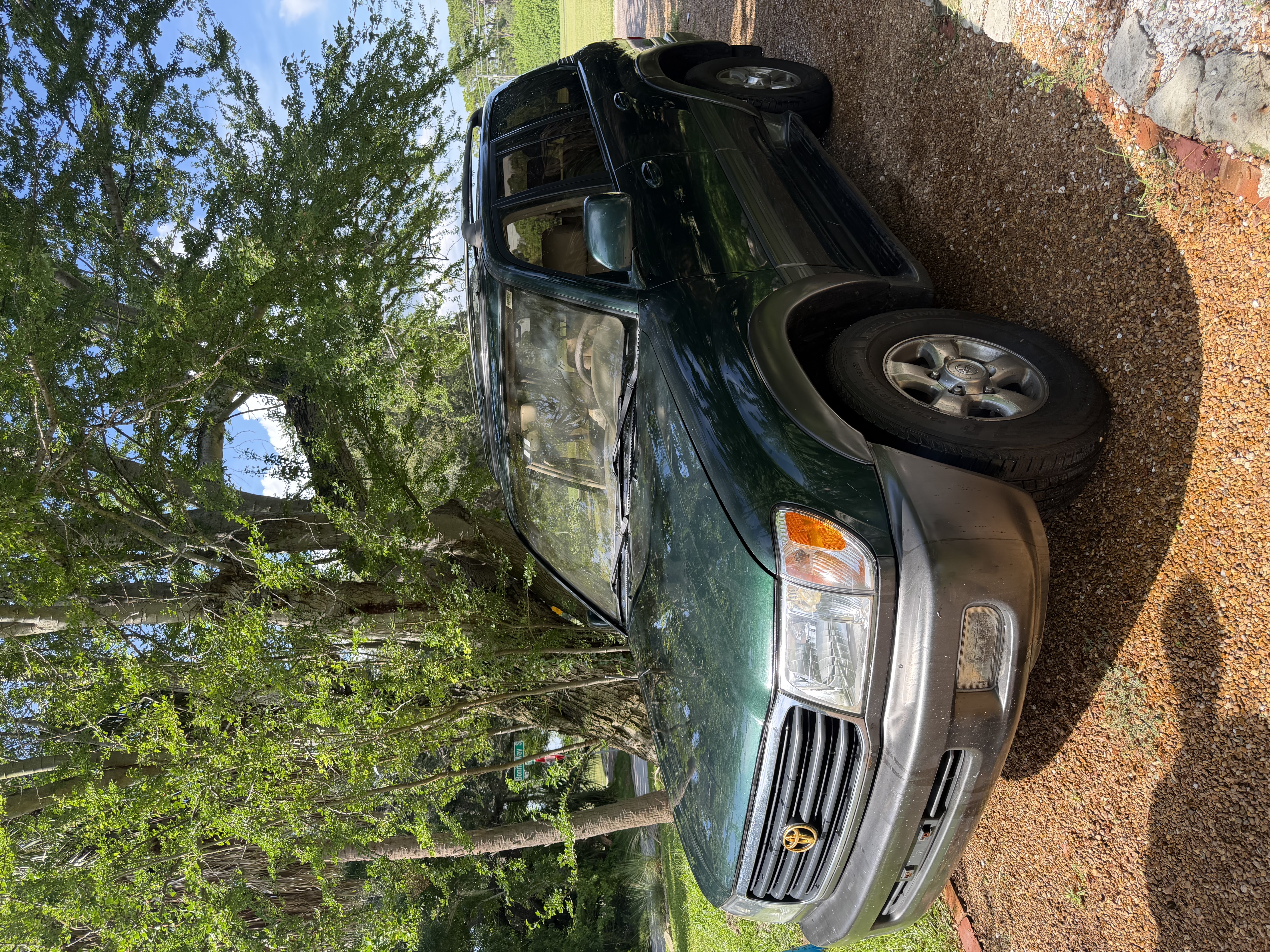 Used 2001 Toyota Land Cruiser AWD/4WD image 1