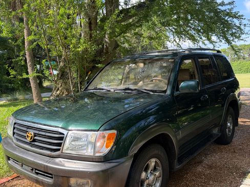 Used 2001 Toyota Land Cruiser AWD/4WD image 1