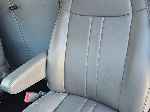 Used 2020 Chevrolet Express 2500 Extended w/ Driver Convenience Package image 5