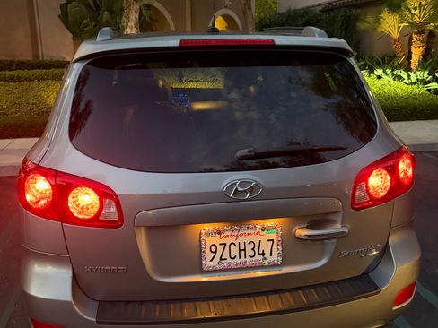 Used 2008 Hyundai Santa Fe Limited FWD image 9