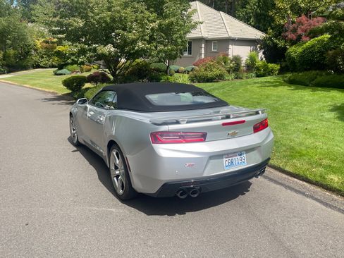 Used 2016 Chevrolet Camaro SS image 5