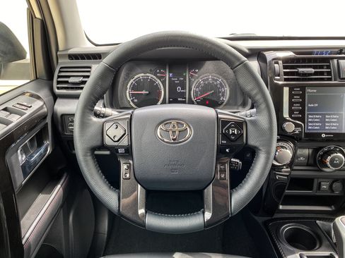 Used 2024 Toyota 4Runner TRD Off-Road Premium w/ Off Road Premium Plus Package AWD/4WD image 15