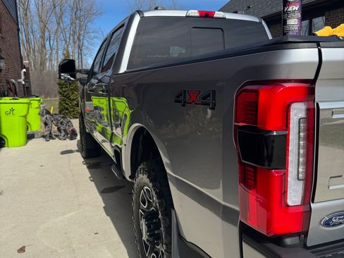 Used 2024 Ford F250 Platinum image 8