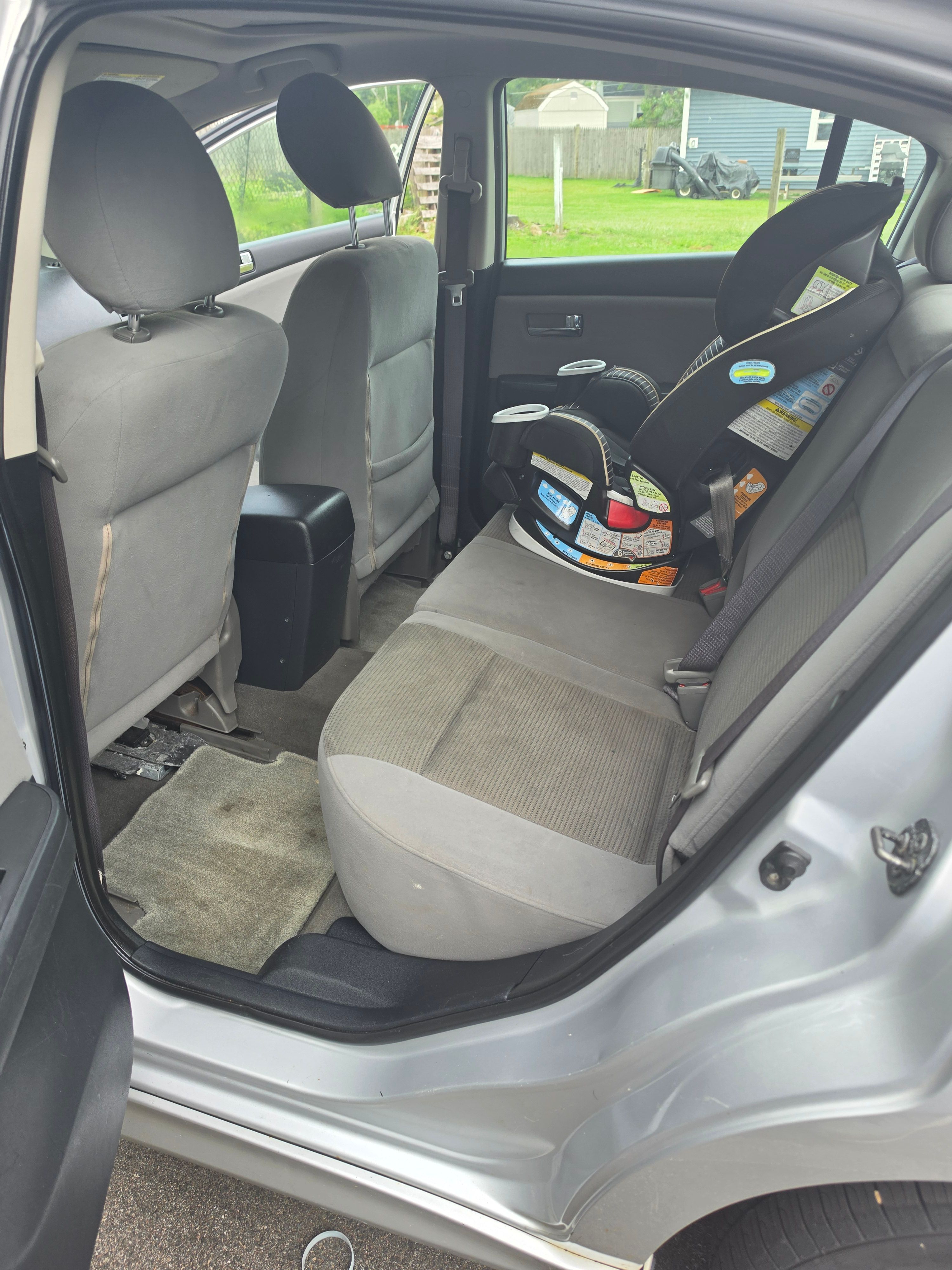 Used 2012 Nissan Sentra 2.0 SR w/ Special Edition Pkg FWD image 13