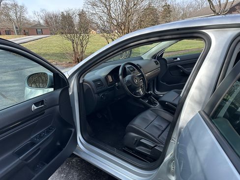 Used 2010 Volkswagen Jetta Wolfsburg Edition image 10