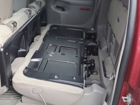 Used 2005 Chevrolet Avalanche Z71 w/ Preferred Equipment Group image 15