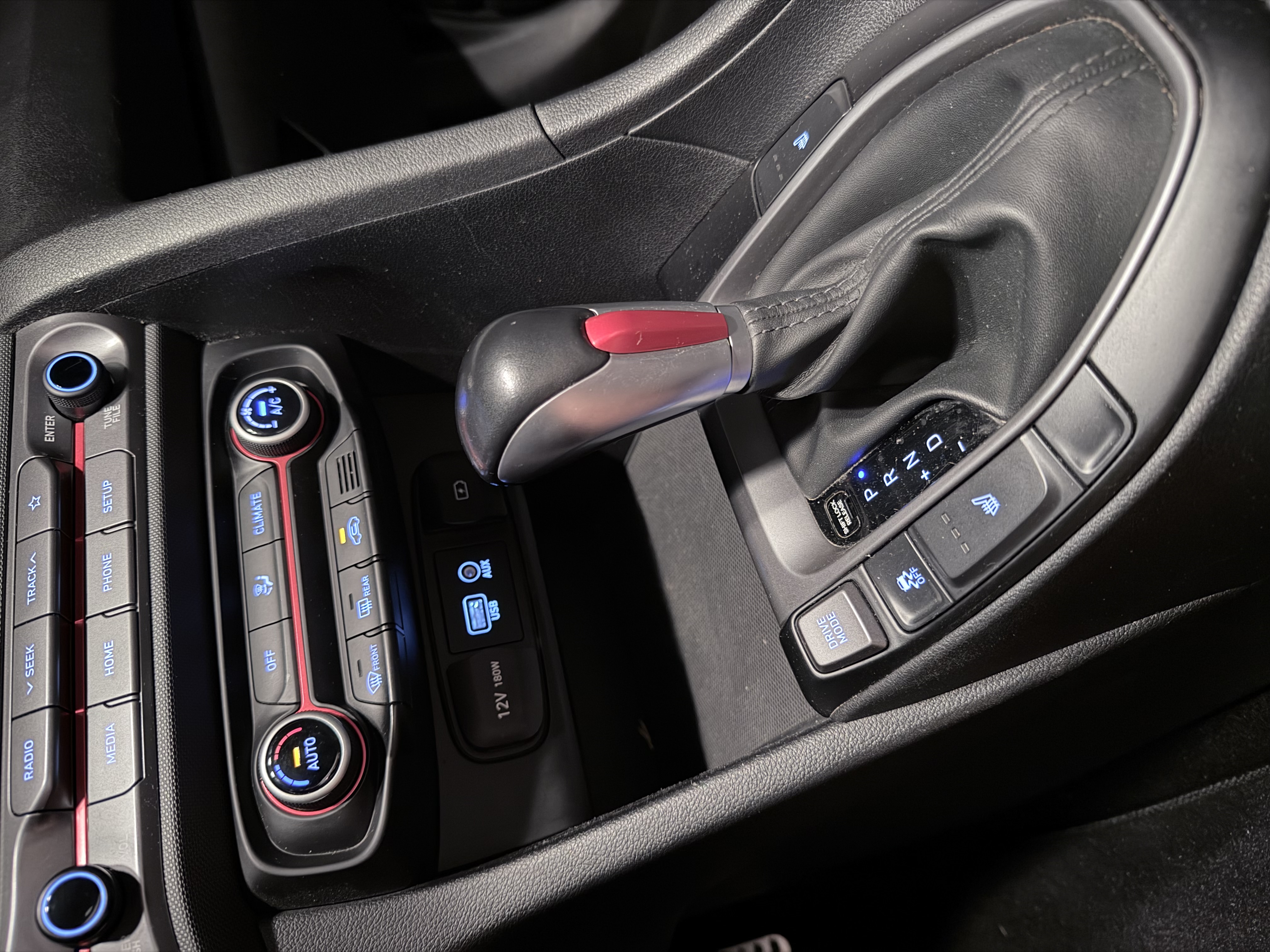 Used 2019 Hyundai Veloster Turbo FWD image 10