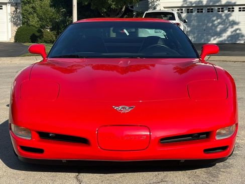 Used 2003 Chevrolet Corvette Coupe w/ Preferred Equipment Group RWD image 1