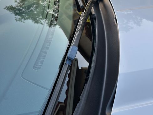 Used 2014 Ford Explorer XLT w/ Equipment Group 201A FWD image 19