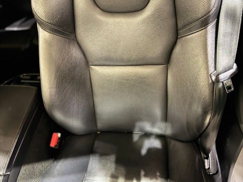 Used 2019 Volvo XC90 T6 Momentum w/ Advanced Package AWD/4WD image 4