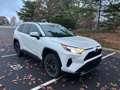Used 2022 Toyota RAV4 SE