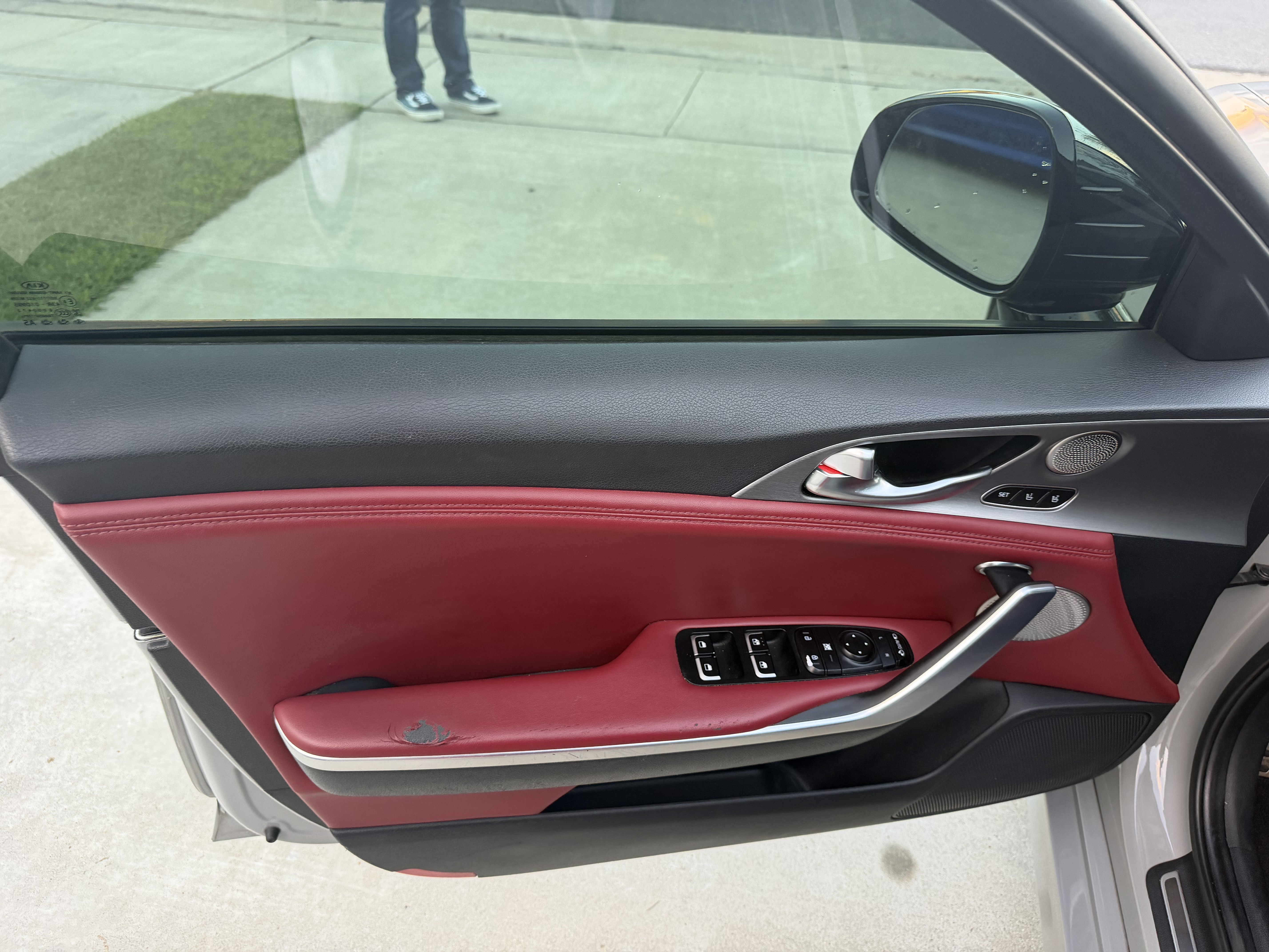 Used 2018 Kia Stinger GT2 AWD/4WD image 24