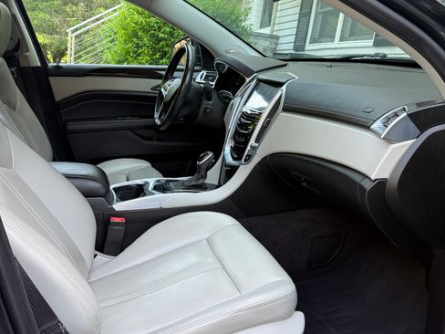 Used 2014 Cadillac SRX Luxury w/ Driver Awareness Package AWD/4WD image 10