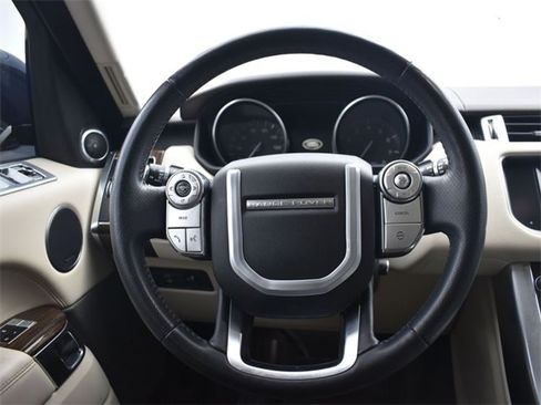 Used 2014 Land Rover Range Rover Sport HSE image 21