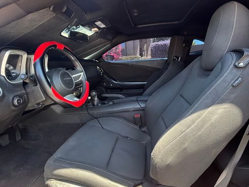 Used 2010 Chevrolet Camaro LT w/ White Stripe Package RWD image 8