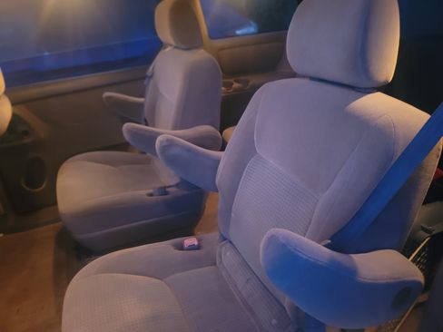 Used 2006 Toyota Sienna CE FWD image 11