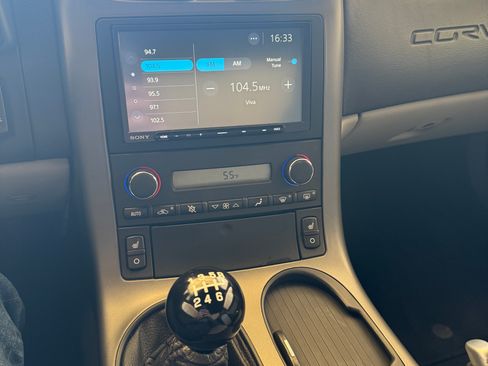 Used 2007 Chevrolet Corvette Coupe w/ Preferred Equipment Group image 13